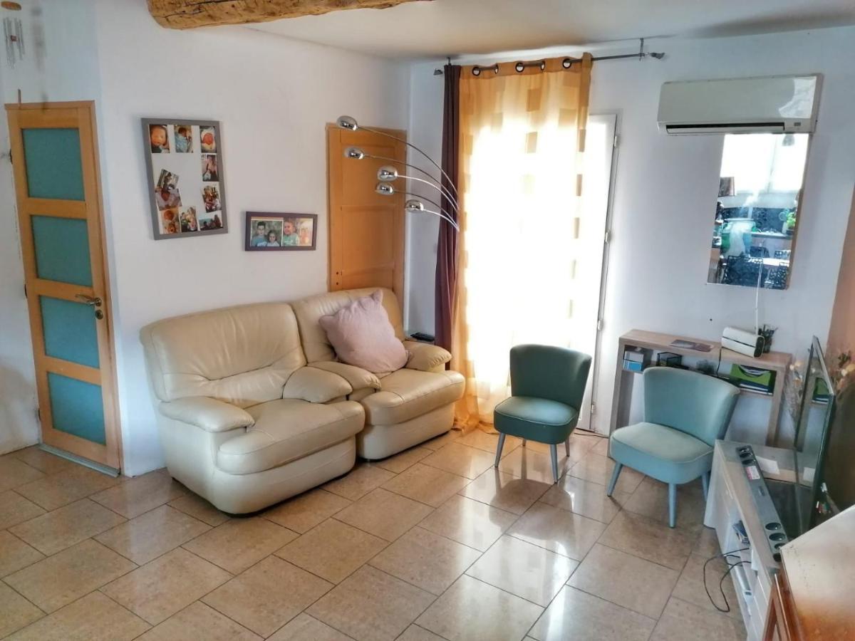 Chambre Chez L'Habitant Tourbes Екстериор снимка